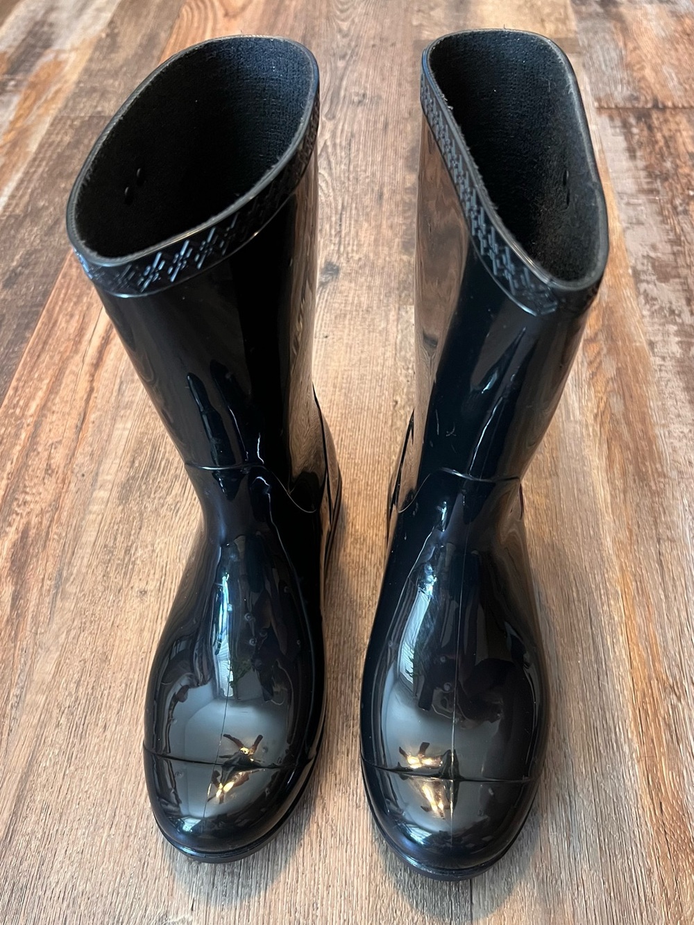 UGG Sienna/Shaye High-Gloss Black Rain Boots